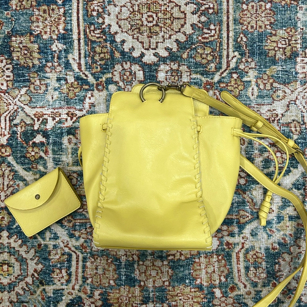 Universal Thread Citron Cross Body Bag with matching wallet